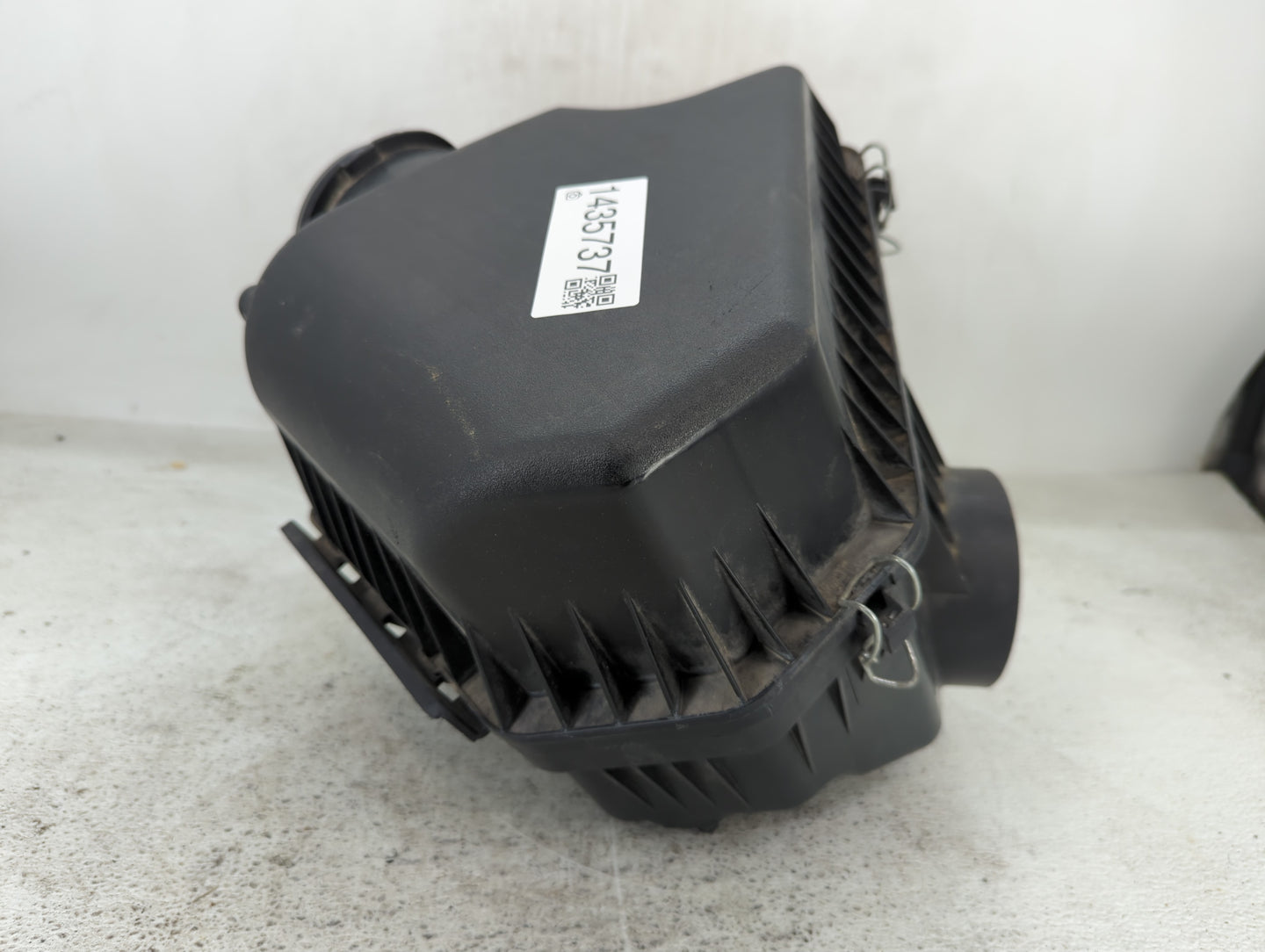 2011-2016 Chrysler Town & Country Air Cleaner Intake-duct Hose Tube - Oemusedautoparts1.com