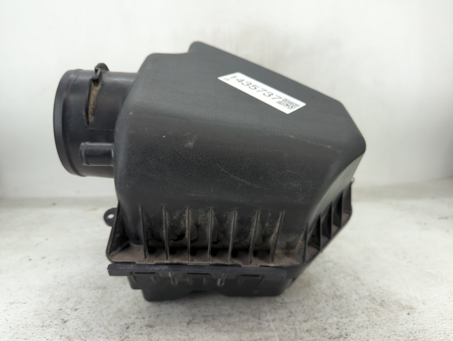2011-2016 Chrysler Town & Country Air Cleaner Intake-duct Hose Tube - Oemusedautoparts1.com