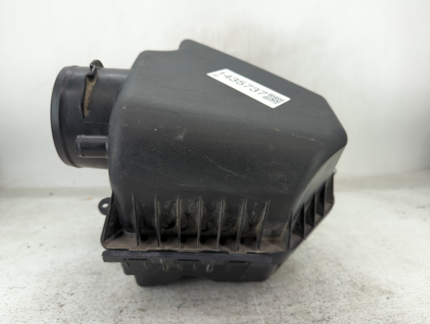 2011-2016 Chrysler Town & Country Air Cleaner Intake-duct Hose Tube - Oemusedautoparts1.com