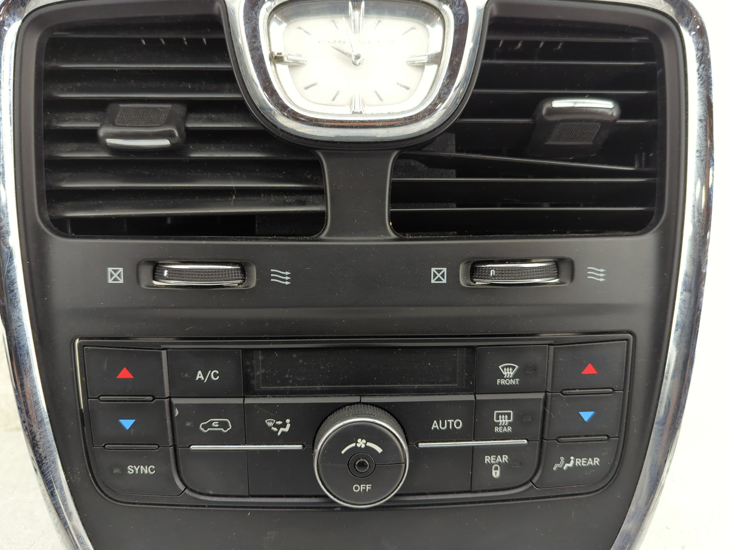 2011-2016 Chrysler Town & Country Climate Control Module Temperature AC/Heater Replacement Fits OEM Used Auto Parts - Oemuse