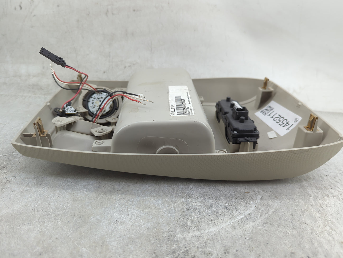 2014 Chrysler Town & Country Overhead Roof Console - Oemusedautoparts1.com