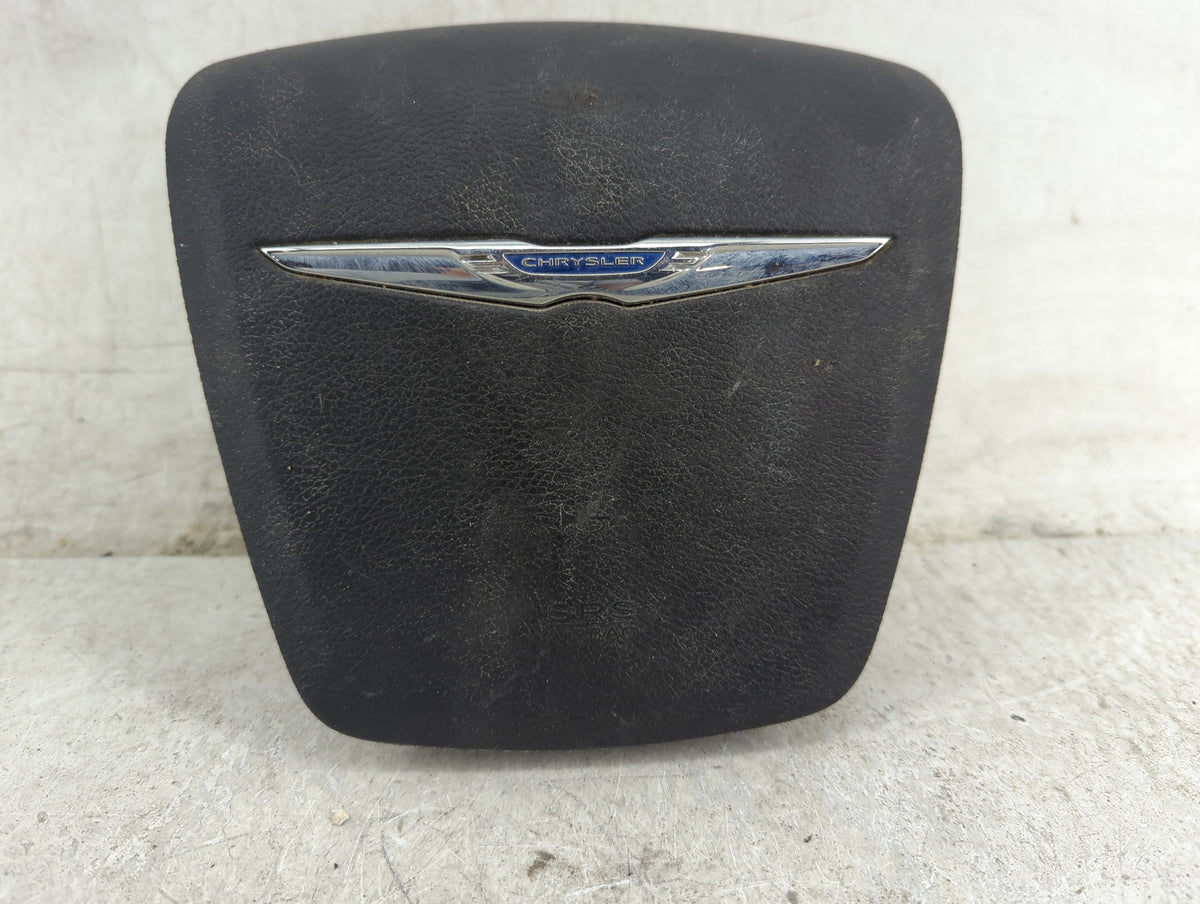 2014 Chrysler Town & Country Air Bag Driver Left Steering Wheel Mounted 1458890 - Oemusedautoparts1.com