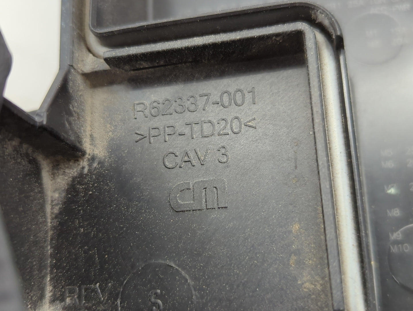 2014-2014 Chrysler Town & Country Fusebox Fuse Box Relay Module Tipm 1460615 - Oemusedautoparts1.com