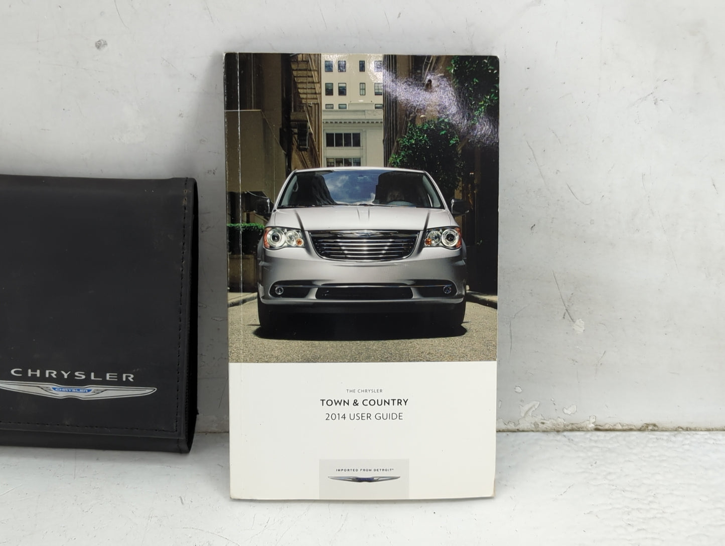2014 Chrysler Town & Country Owners Manual Book Guide P/N:14Y531-926-AA OEM Used Auto Parts - Oemusedautoparts1.com
