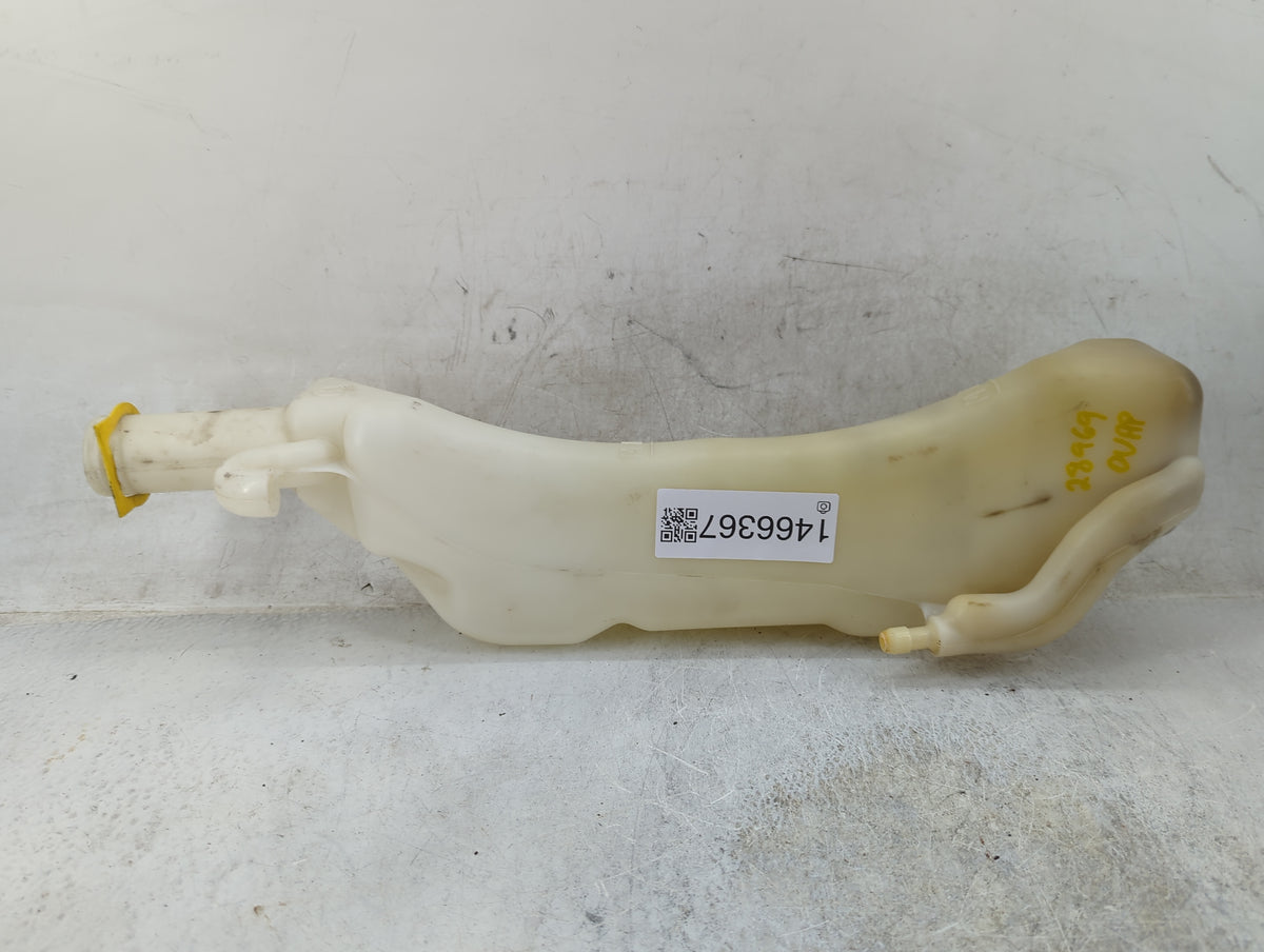 2011 Chrysler Town & Country Windshield Washer Fluid Reservoir Bottle 1466367 - Oemusedautoparts1.com