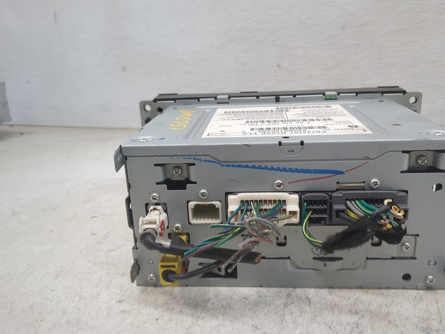 2012-2016 Chrysler Town & Country Radio AM FM Cd Player Receiver Replacement P/N:P05091327AE Fits OEM Used Auto Parts - Oemu
