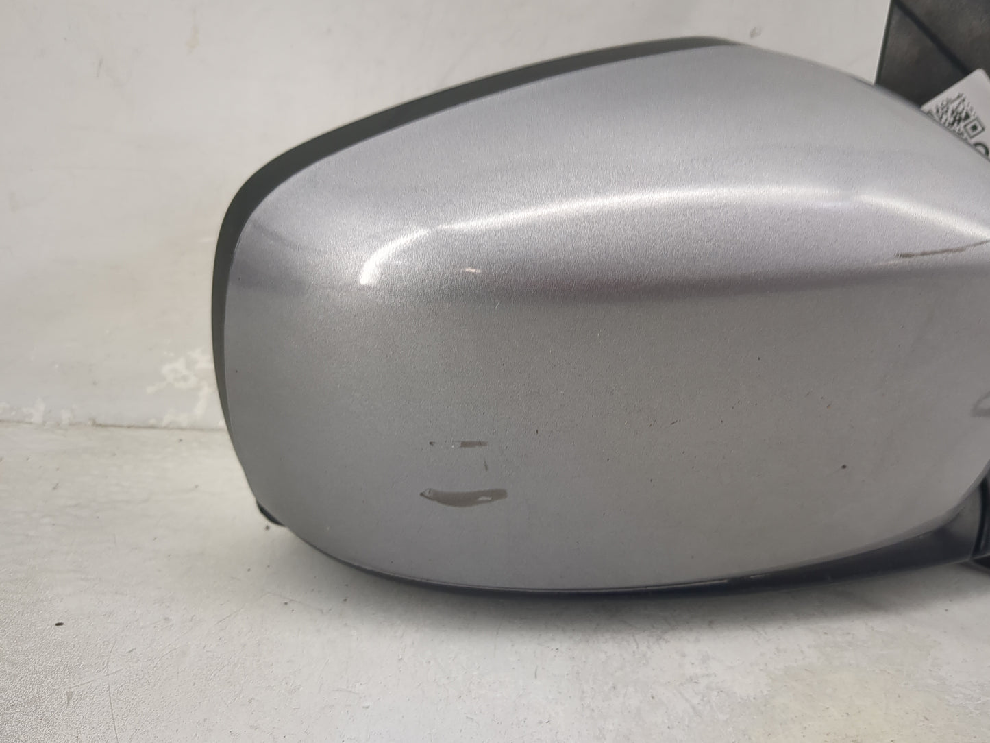 2011-2016 Chrysler Town & Country Passenger Side View Mirror - Right Door Mirror OEM Used - Oemusedautoparts1.com