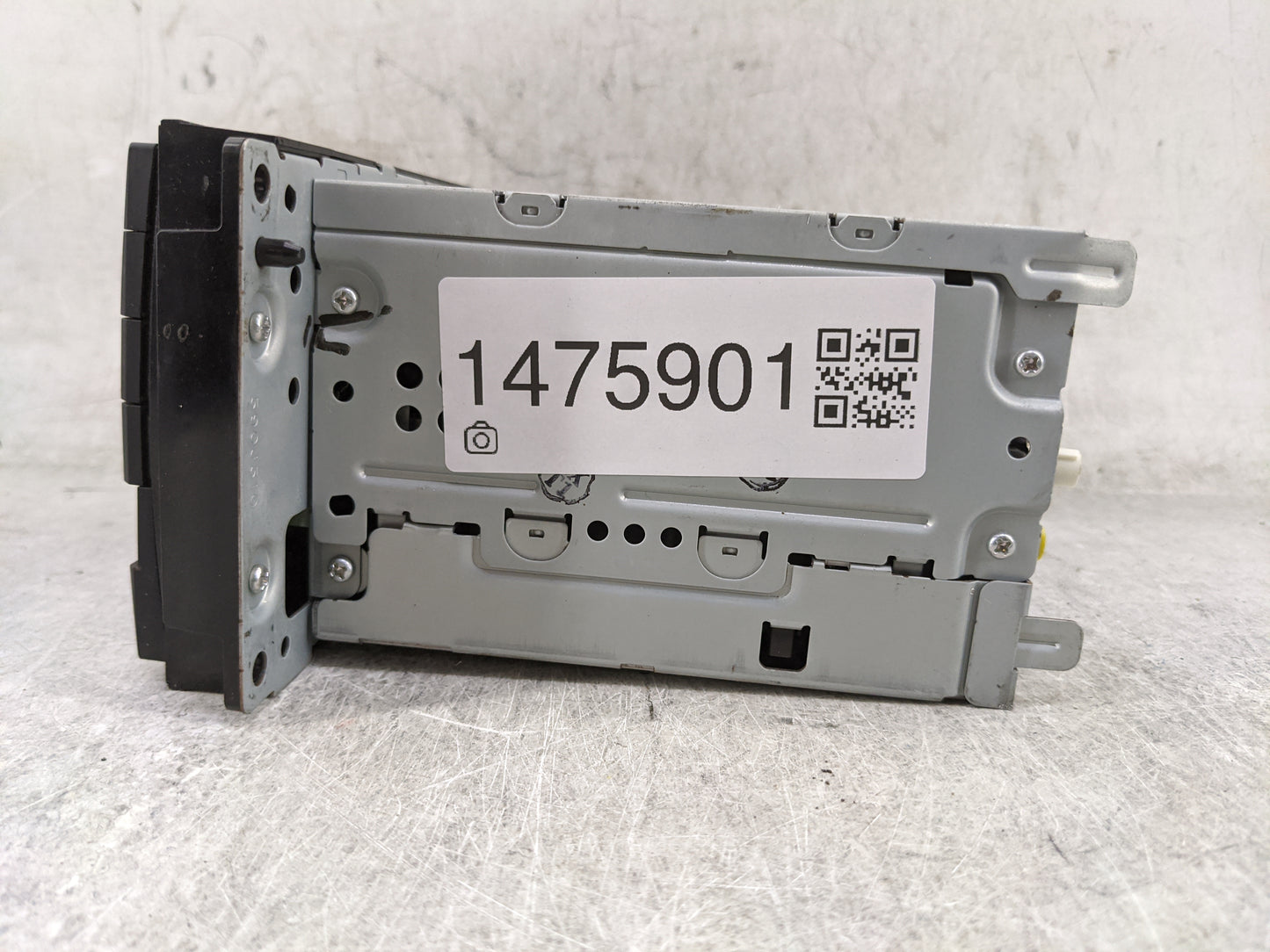 2012-2016 Chrysler Town & Country Radio AM FM Cd Player Receiver Replacement P/N:P05091327AE Fits OEM Used Auto Parts - Oemu