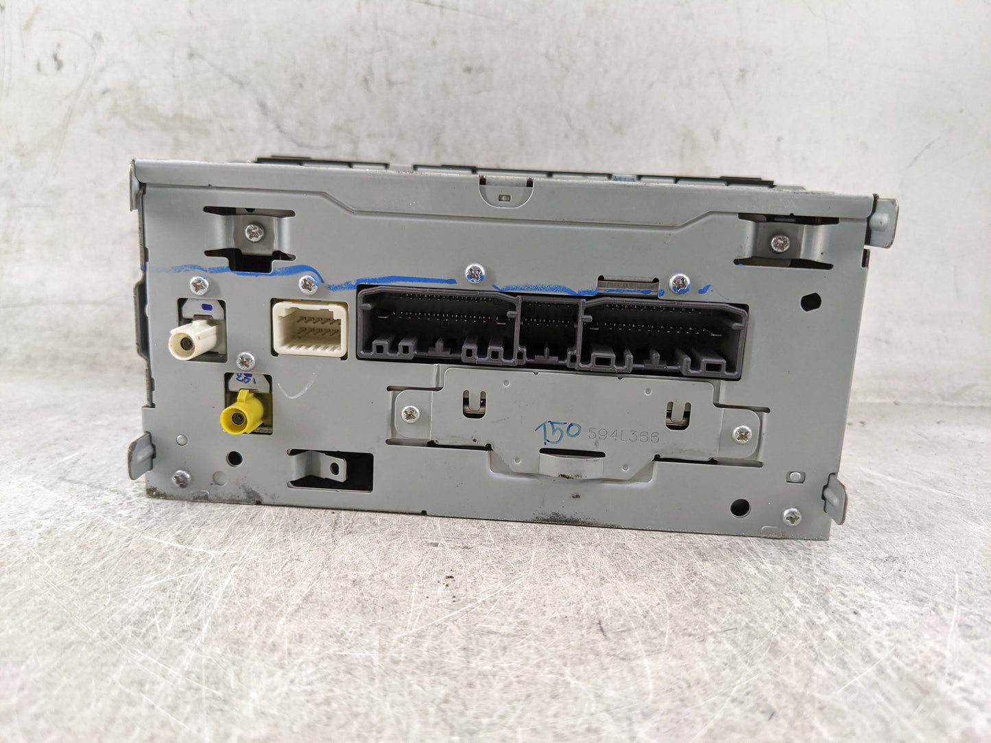 2012-2016 Chrysler Town & Country Radio AM FM Cd Player Receiver Replacement P/N:P05091327AE Fits OEM Used Auto Parts - Oemu