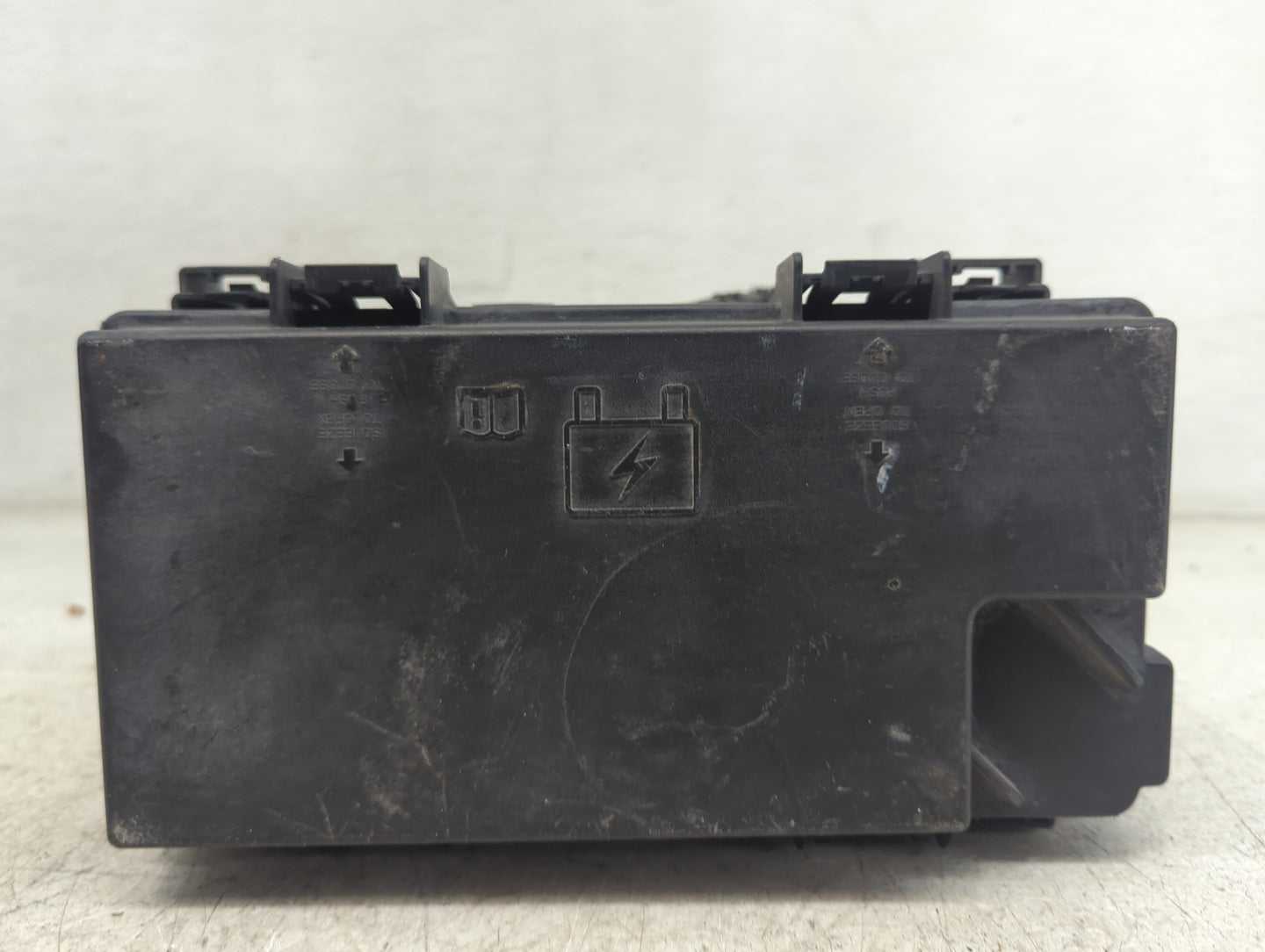 2014 Chrysler Town & Country Fusebox Fuse Box Relay Module Tipm 1481062 - Oemusedautoparts1.com