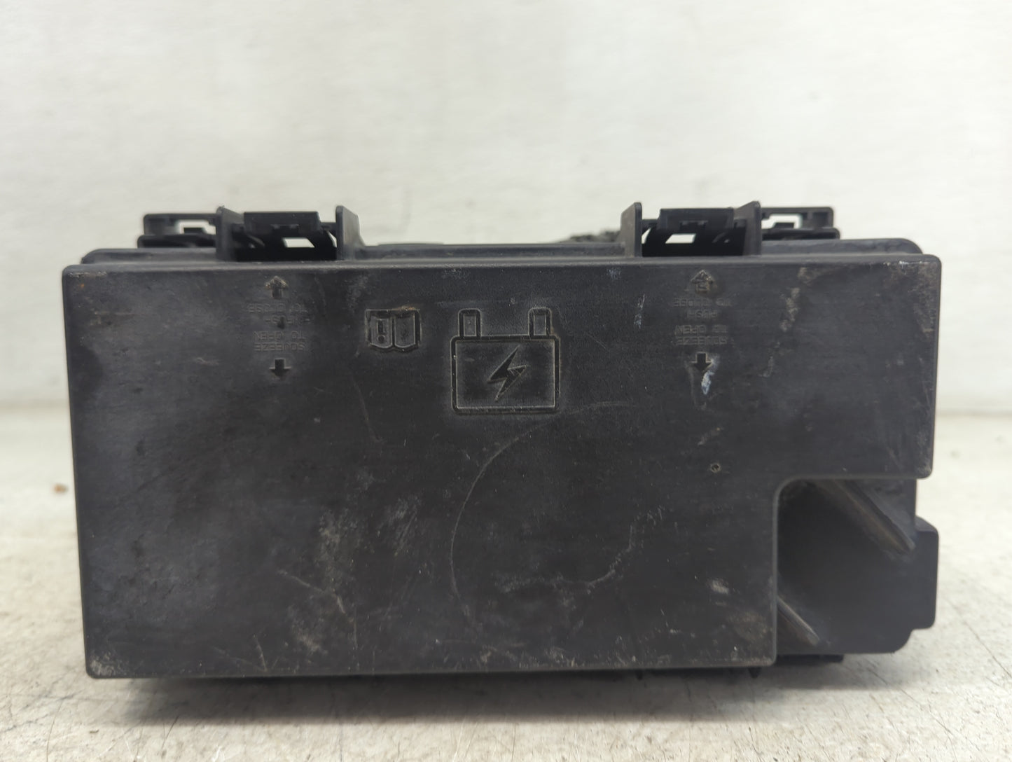 2014 Chrysler Town & Country Fusebox Fuse Box Relay Module Tipm 1481062 - Oemusedautoparts1.com