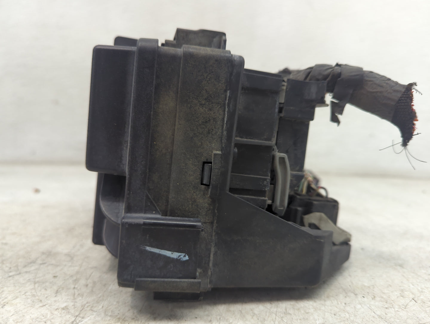 2014 Chrysler Town & Country Fusebox Fuse Box Relay Module Tipm 1481062 - Oemusedautoparts1.com
