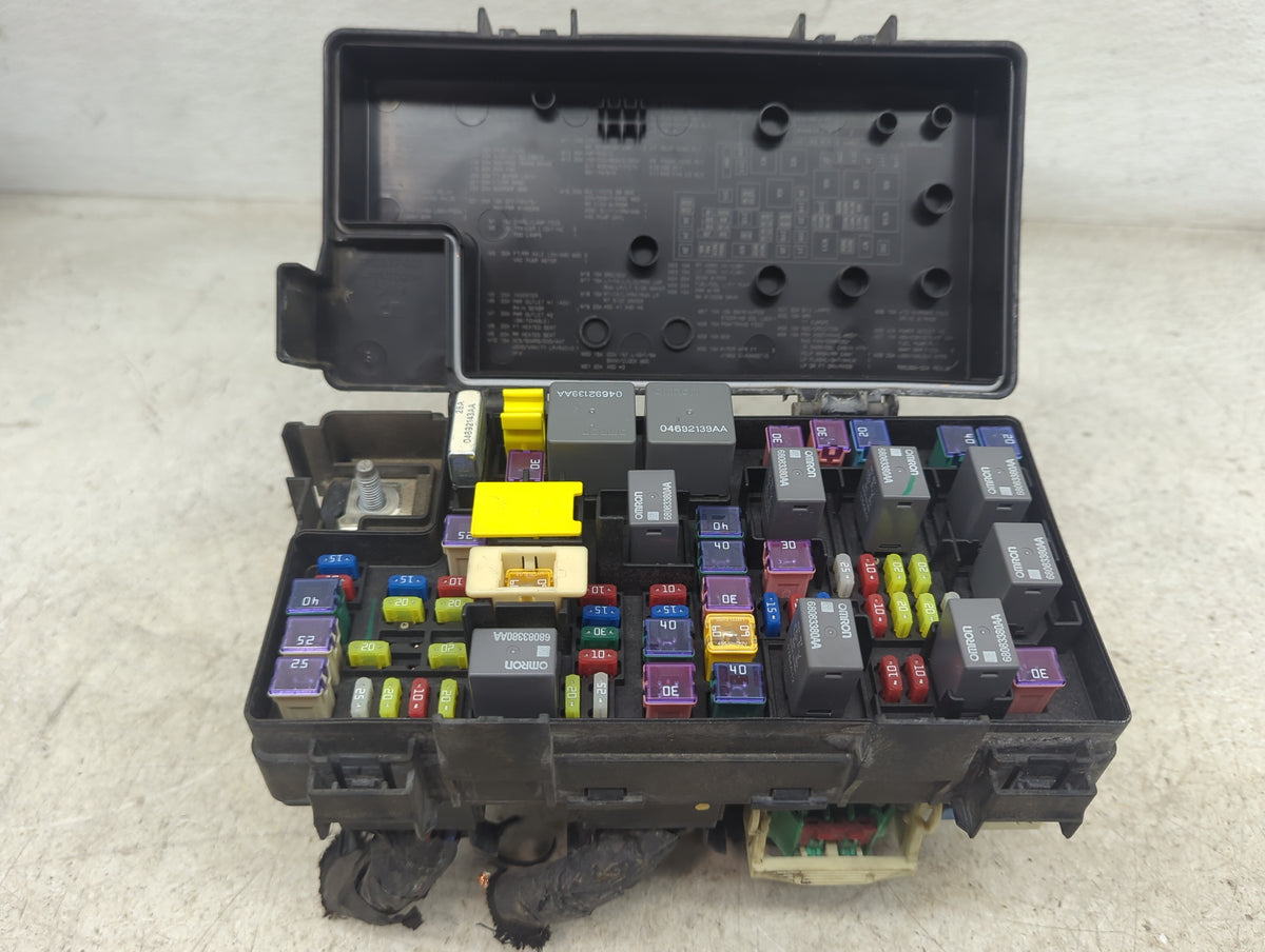 2014-2014 Chrysler Town & Country Fusebox Fuse Box Relay Module Tipm 1481062 - Oemusedautoparts1.com