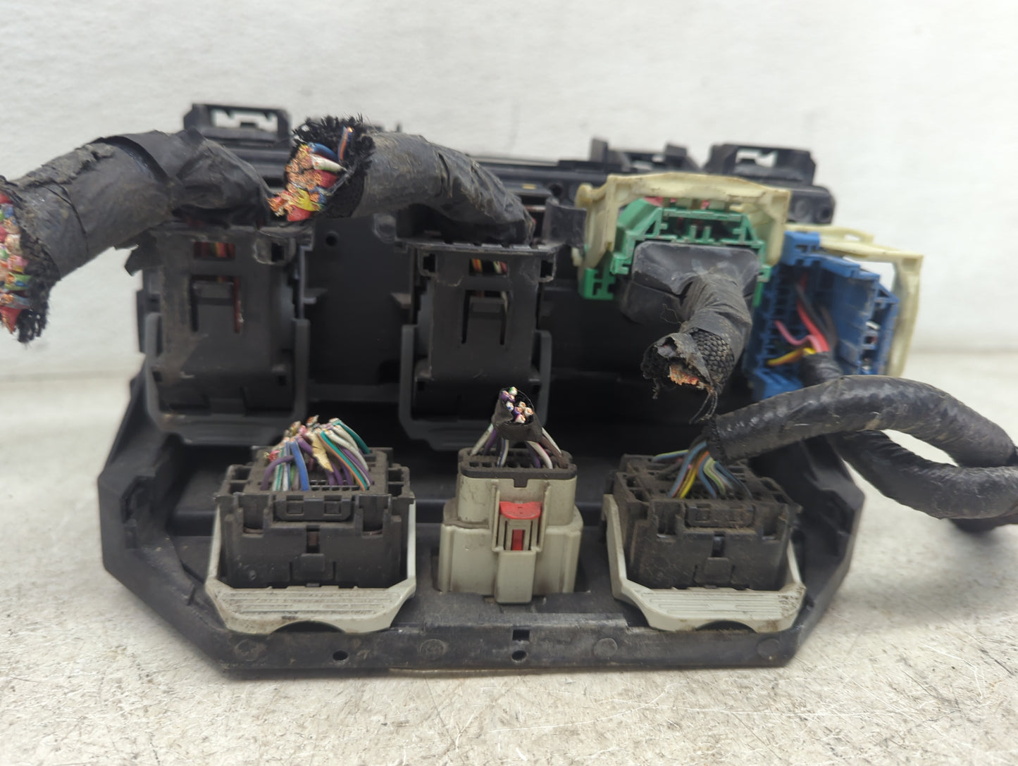 2014 Chrysler Town & Country Fusebox Fuse Box Relay Module Tipm 1481062 - Oemusedautoparts1.com