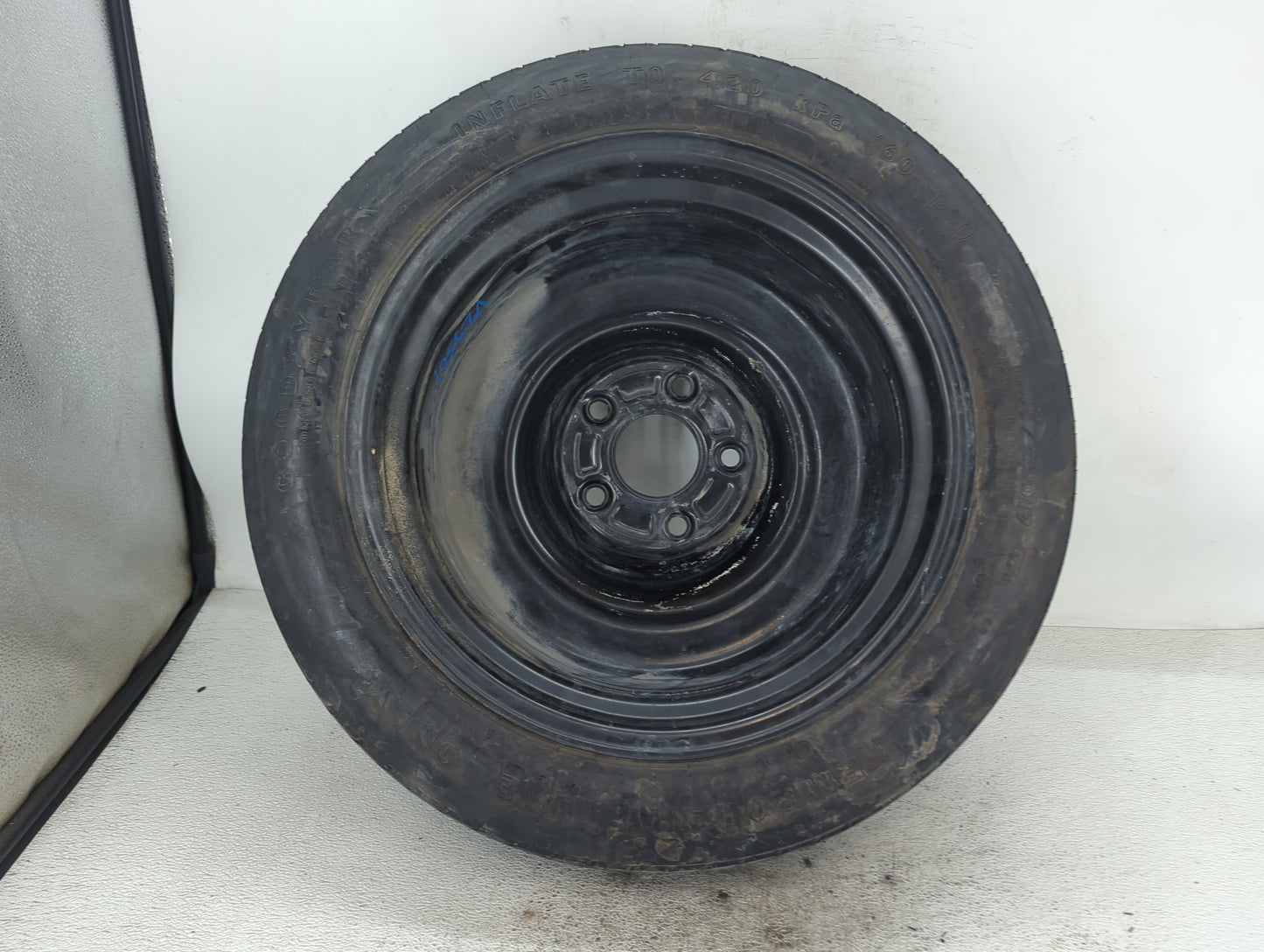 2012-2016 Chrysler Town & Country Spare Donut Tire Wheel Rim Oem 1486973 - Oemusedautoparts1.com