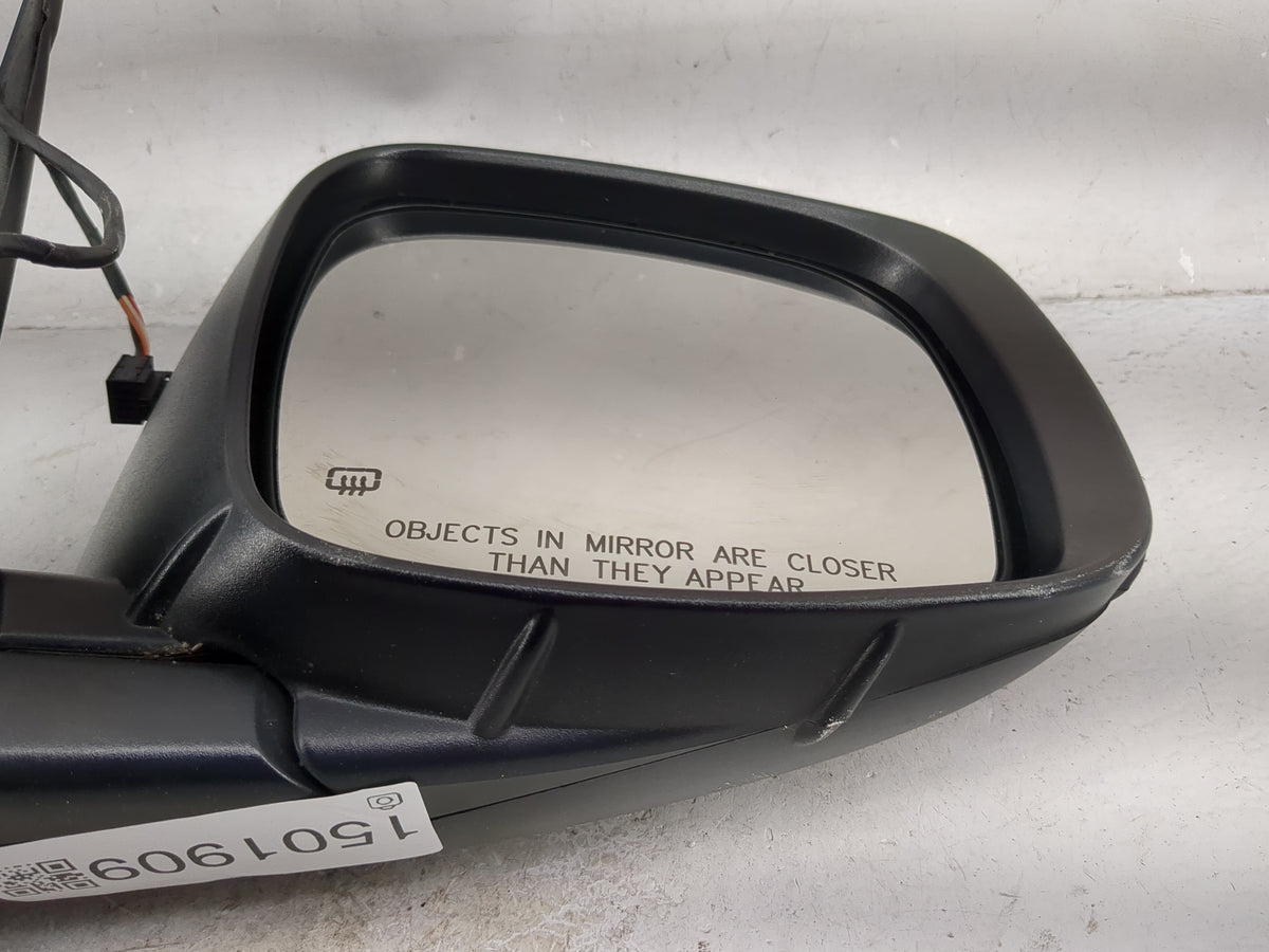 2011-2016 Chrysler Town & Country Passenger Side View Mirror - Right Door Mirror OEM Used - Oemusedautoparts1.com