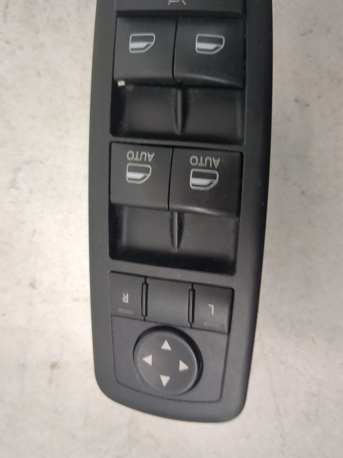 2012-2016 Chrysler Town & Country Master Power Window Switch Replacement Driver Side Left P/N:68110871AA 10091431 Fits OEM U