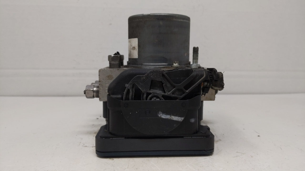 2014 Chrysler Town & Country ABS Pump Control Module Replacement P/N:P68183803AC Fits OEM Used Auto Parts - Oemusedautoparts