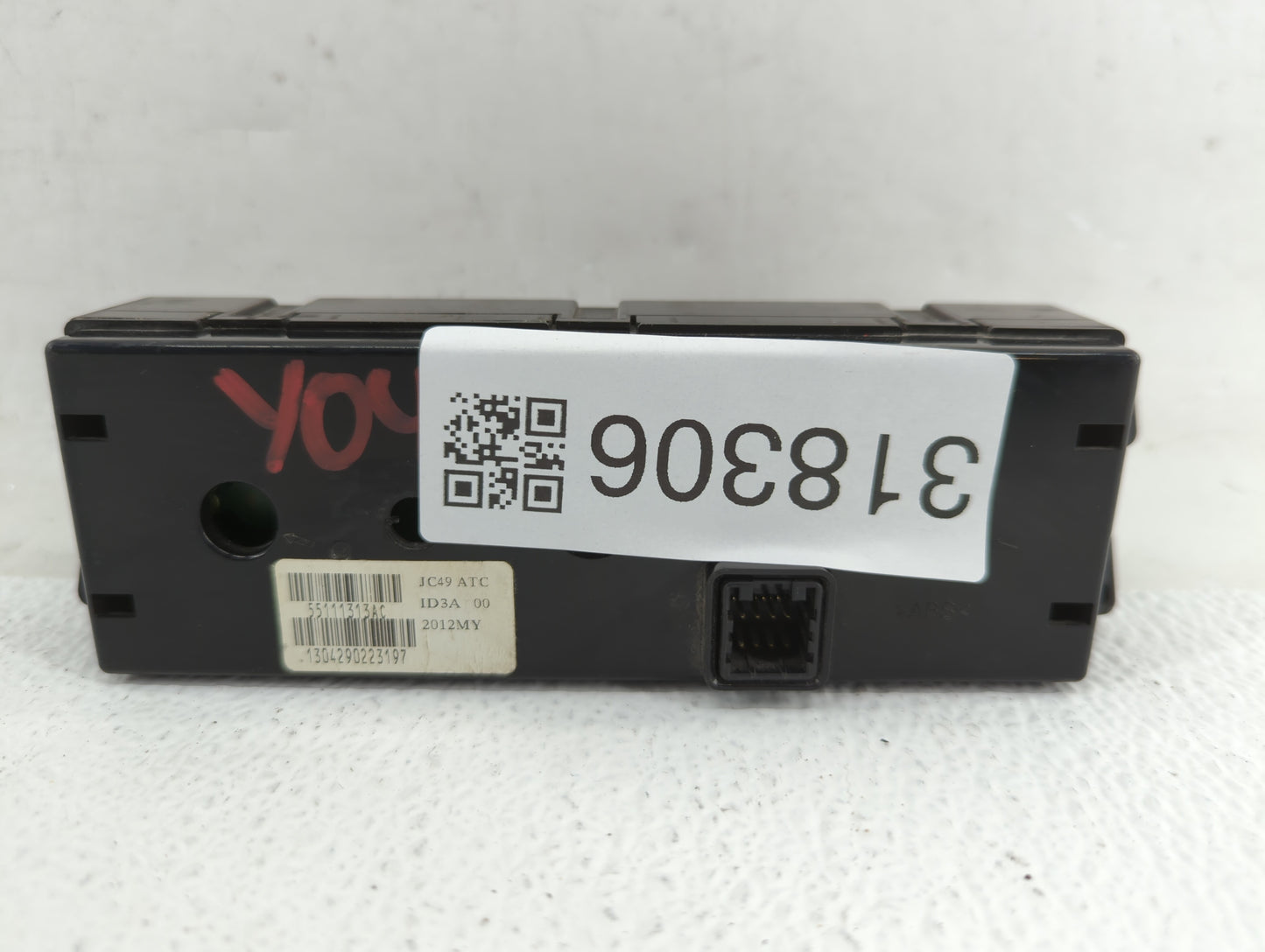 2011-2016 Chrysler Town & Country Climate Control Module Temperature AC/Heater Replacement P/N:55111236AB 55111236AG Fits OE