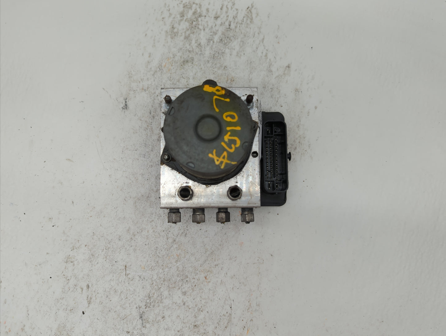 2014 Chrysler Town & Country ABS Pump Control Module Replacement P/N:P68183803AC Fits OEM Used Auto Parts - Oemusedautoparts