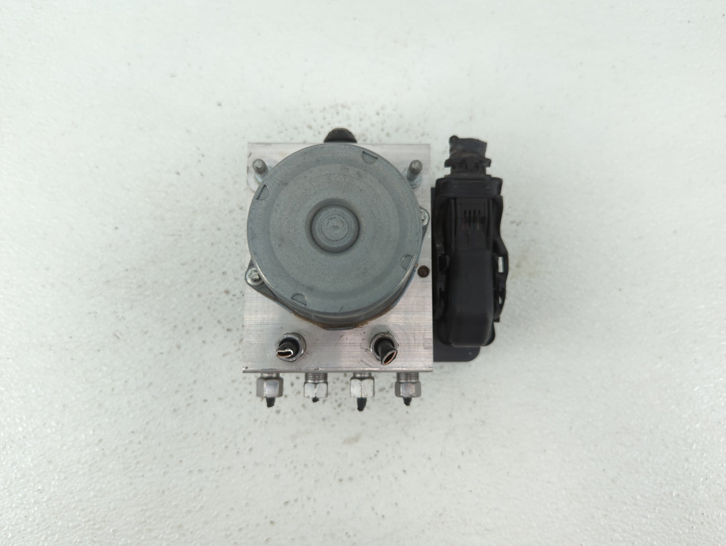 2014 Chrysler Town & Country ABS Pump Control Module Replacement P/N:P68183803AC 68183803AC Fits OEM Used Auto Parts - Oemus