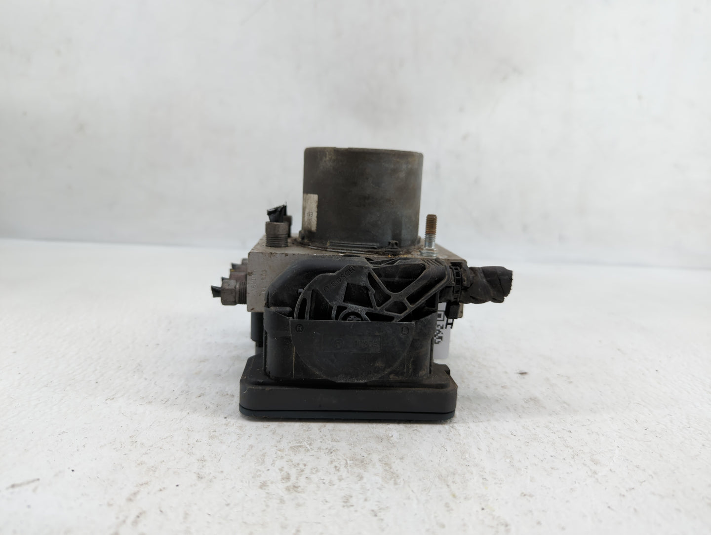 2014 Chrysler Town & Country ABS Pump Control Module Replacement P/N:68183803AC P68183803AC Fits OEM Used Auto Parts - Oemus