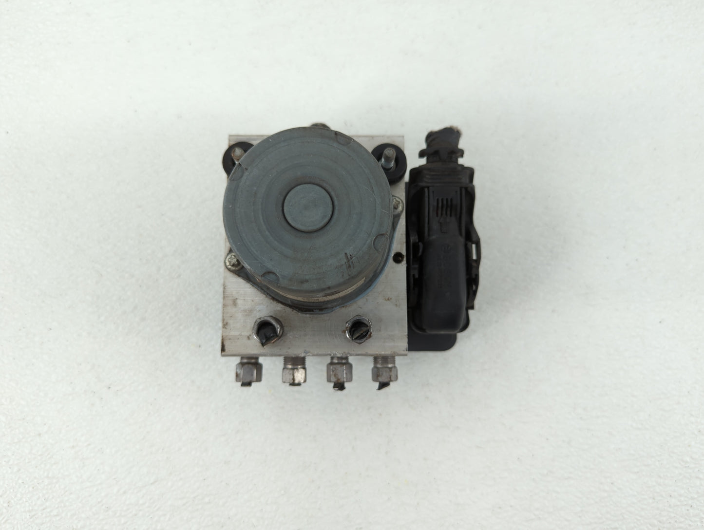 2014 Chrysler Town & Country ABS Pump Control Module Replacement P/N:68183803AC P68183803AC Fits OEM Used Auto Parts - Oemus