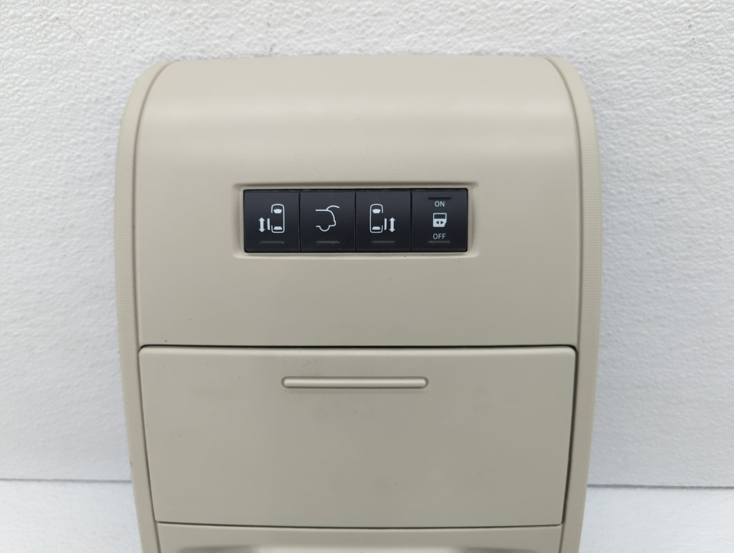2014 Chrysler Town & Country Overhead Roof Console Cream - Oemusedautoparts1.com