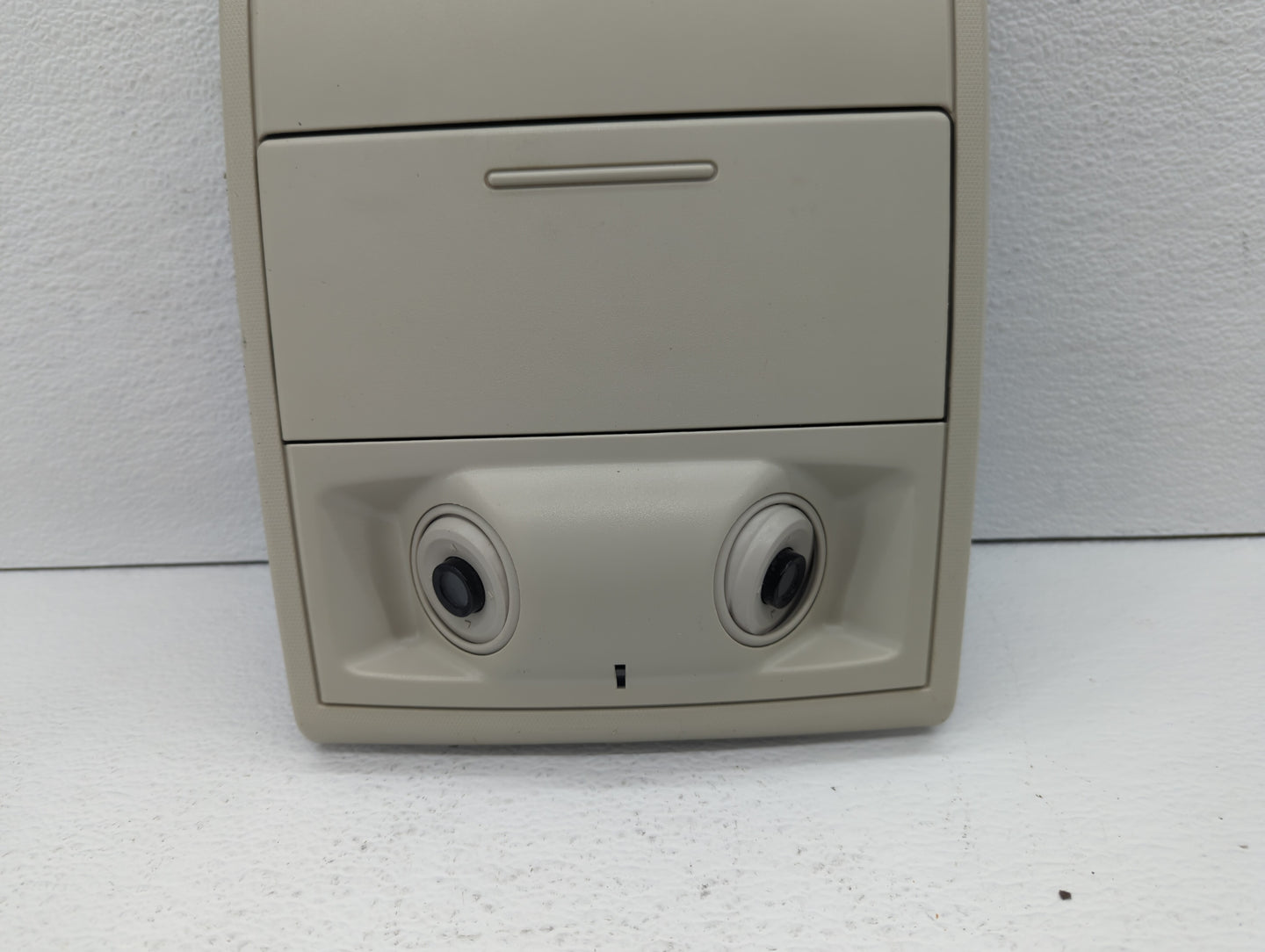 2014 Chrysler Town & Country Overhead Roof Console Cream - Oemusedautoparts1.com