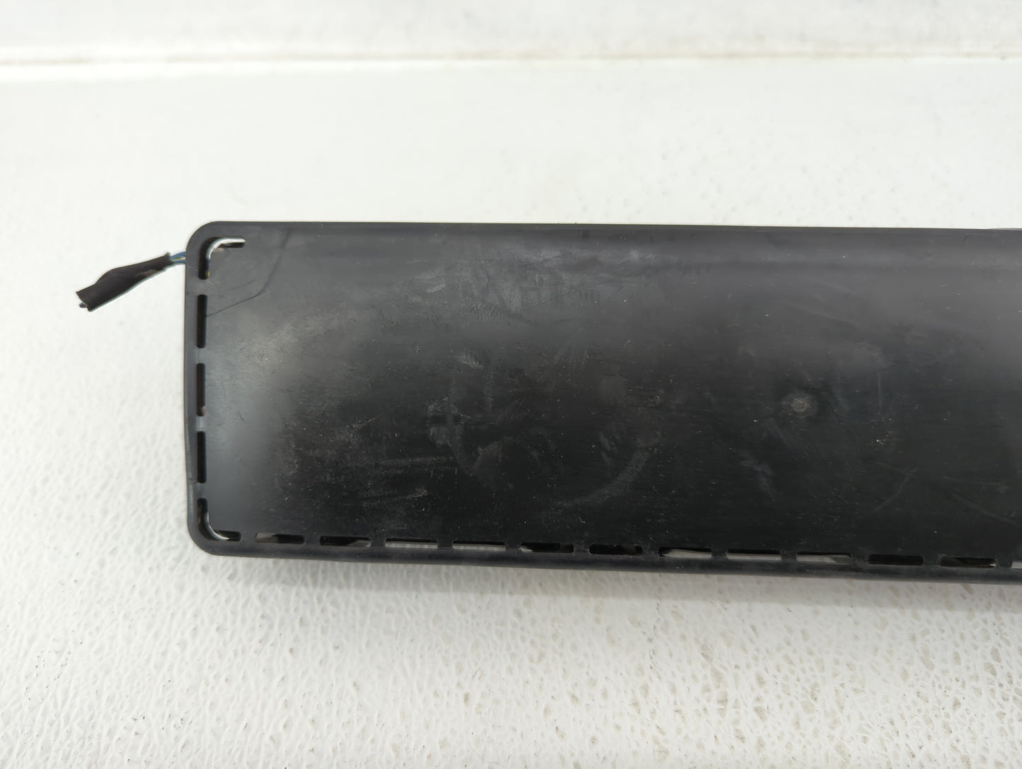 2013 Chrysler Town & Country Air Bag Driver Left Steering Wheel Mounted - Oemusedautoparts1.com