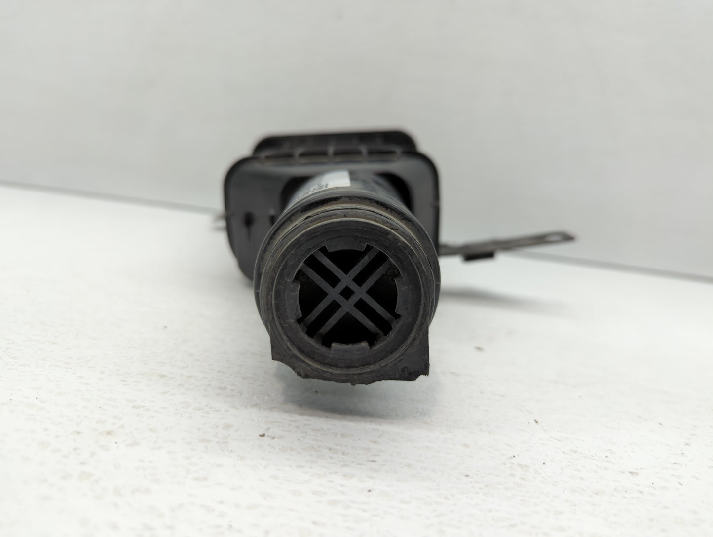 2014 Chrysler Town & Country Fuel Vapor Charcoal Canister - Oemusedautoparts1.com