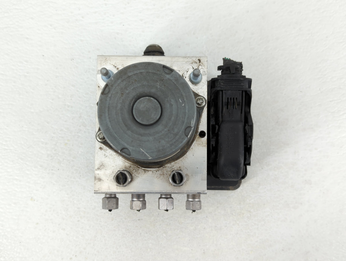 2014 Chrysler Town & Country Anti-Lock Brake ABS Pump Module Actuator OEM P/N:P68183803AC Fits OEM Used Auto Parts - Oemused