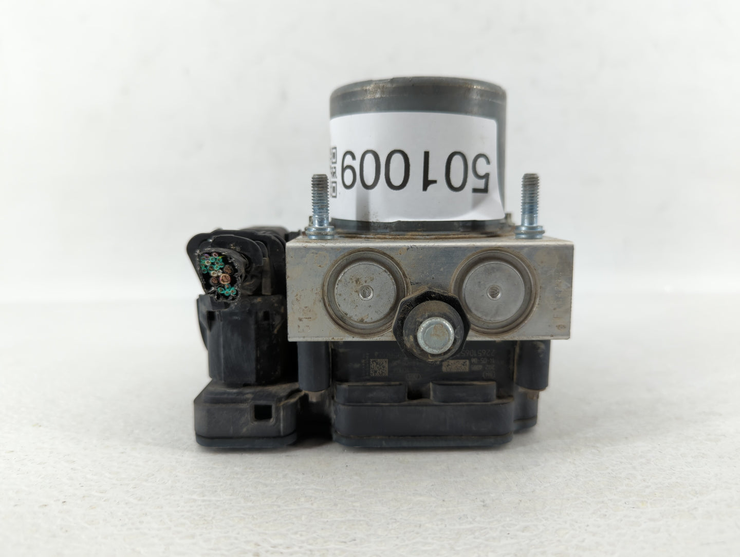 2014 Chrysler Town & Country ABS Pump Control Module Replacement P/N:P68183803AC Fits OEM Used Auto Parts - Oemusedautoparts