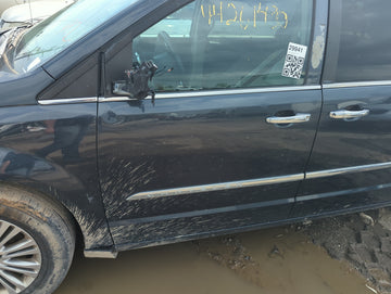 2008-2016 Chrysler Town & Country Driver Front Door Oem - Oemusedautoparts1.com