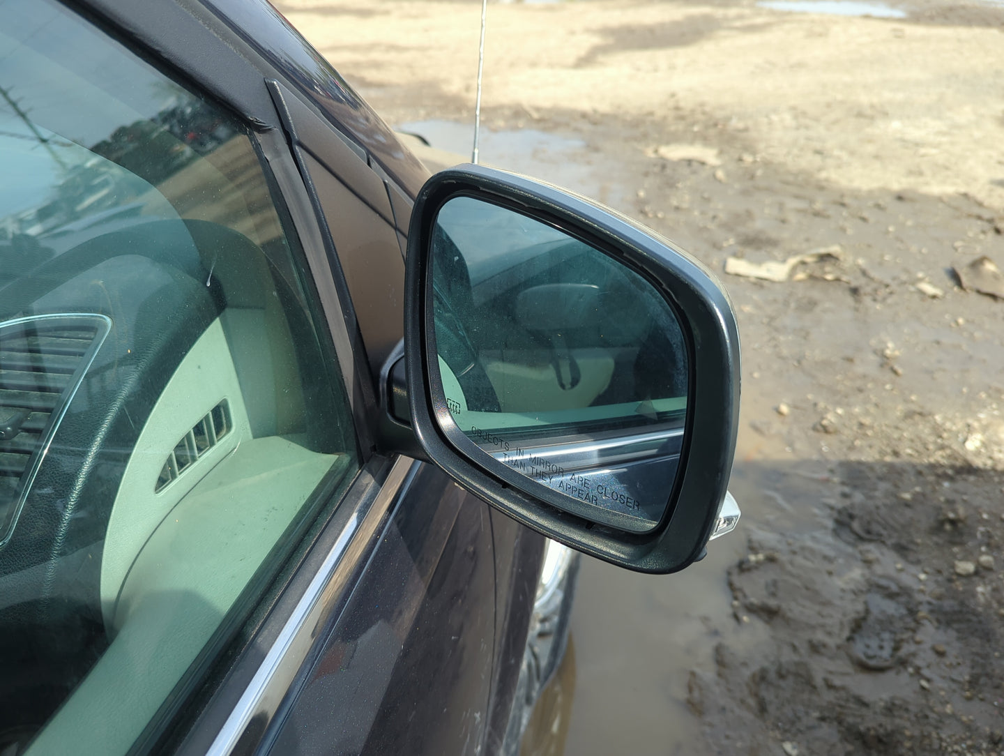 2010-2016 Chrysler Town & Country Passenger Side View Mirror - Right Door Mirror OEM Used - Oemusedautoparts1.com