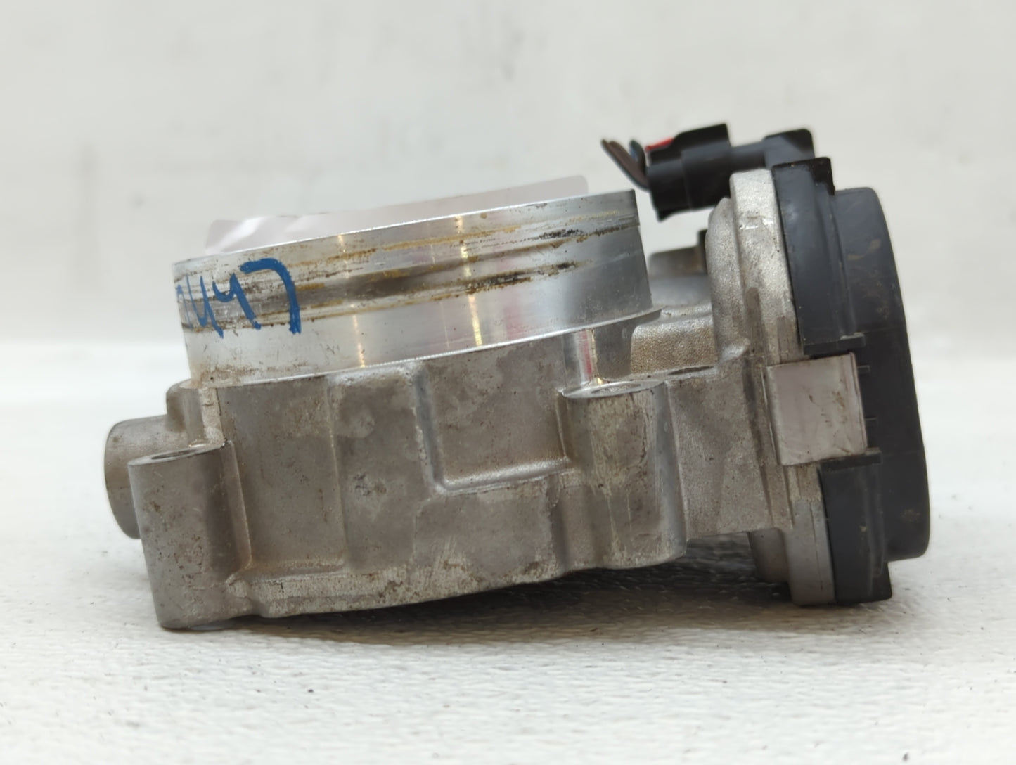 2011-2016 Chrysler Town & Country Throttle Body P/N:05184349AC Fits OEM Used Auto Parts - Oemusedautoparts1.com