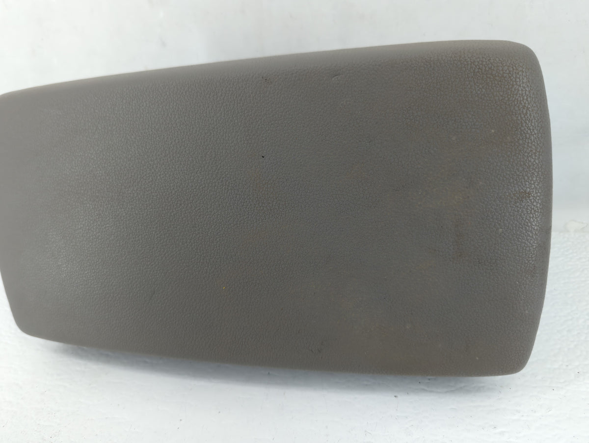 2014 Chrysler Town & Country Center Console Armrest Cover Lid Grey - Oemusedautoparts1.com