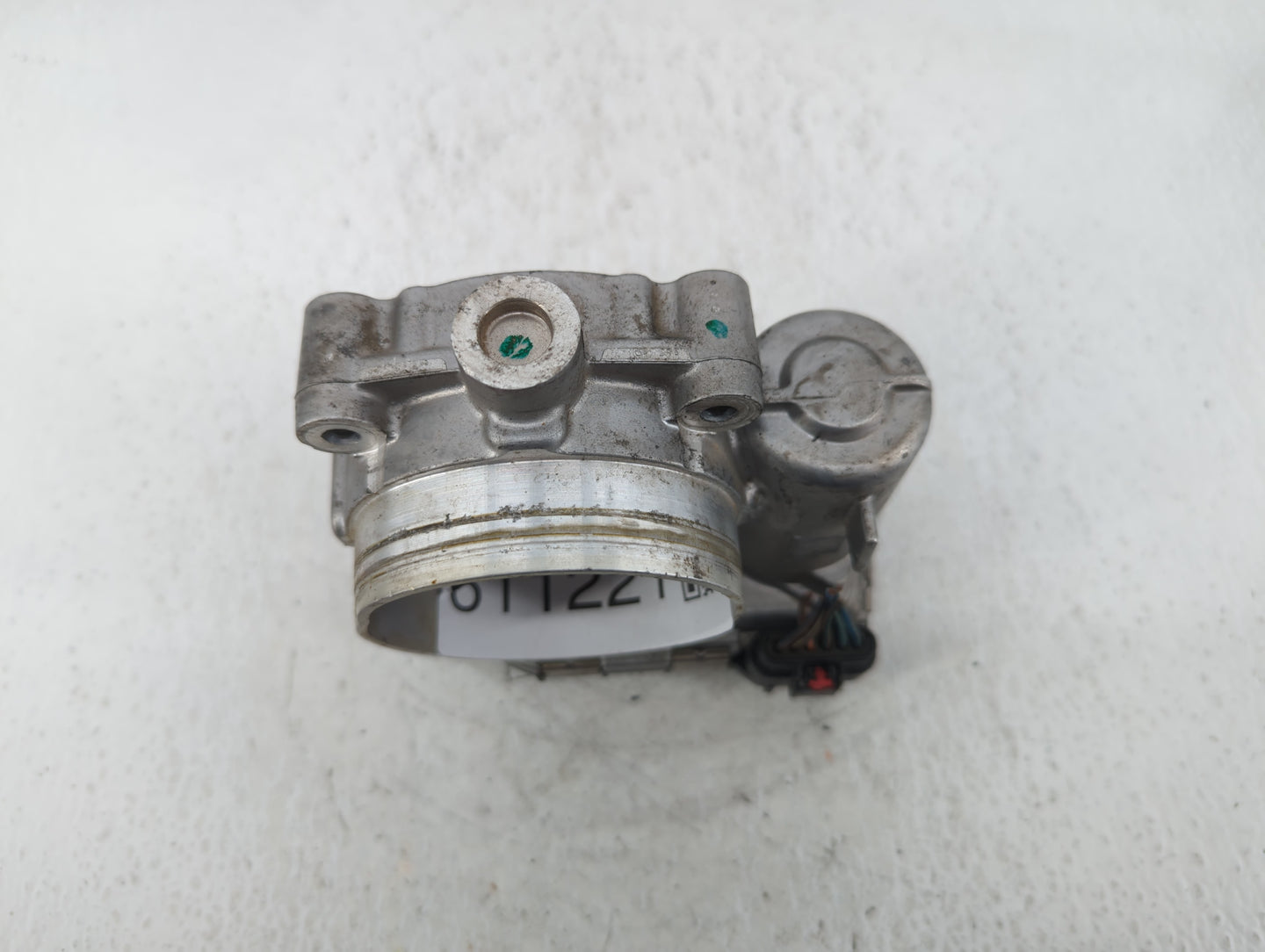2011-2016 Chrysler Town & Country Throttle Body P/N:05184349AC Fits OEM Used Auto Parts - Oemusedautoparts1.com