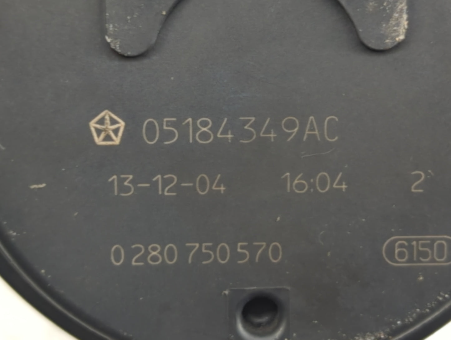 2011-2016 Chrysler Town & Country Throttle Body P/N:05184349AC Fits OEM Used Auto Parts - Oemusedautoparts1.com