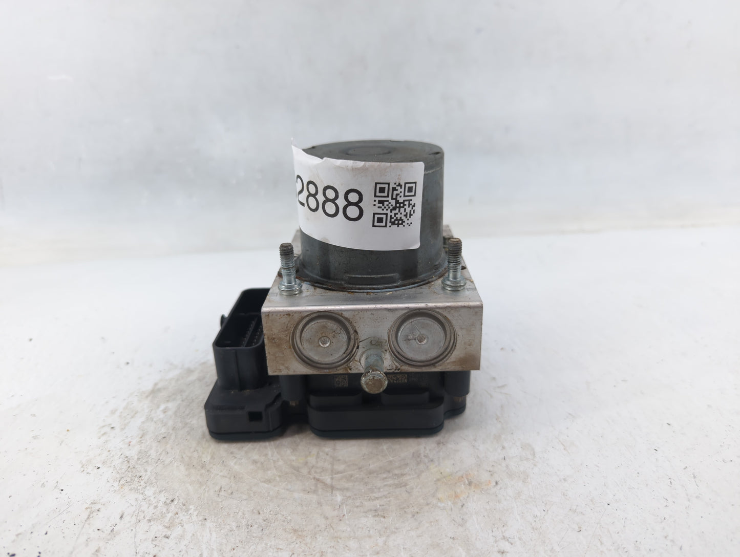 2014 Chrysler Town & Country ABS Pump Control Module Replacement P/N:P68183803AC Fits OEM Used Auto Parts - Oemusedautoparts