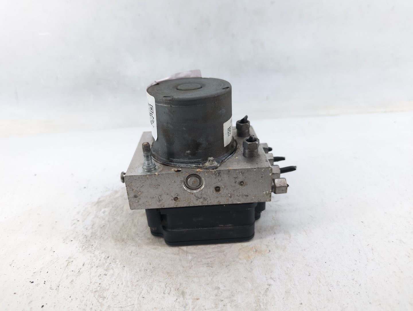 2014 Chrysler Town & Country ABS Pump Control Module Replacement P/N:P68183803AC Fits OEM Used Auto Parts - Oemusedautoparts
