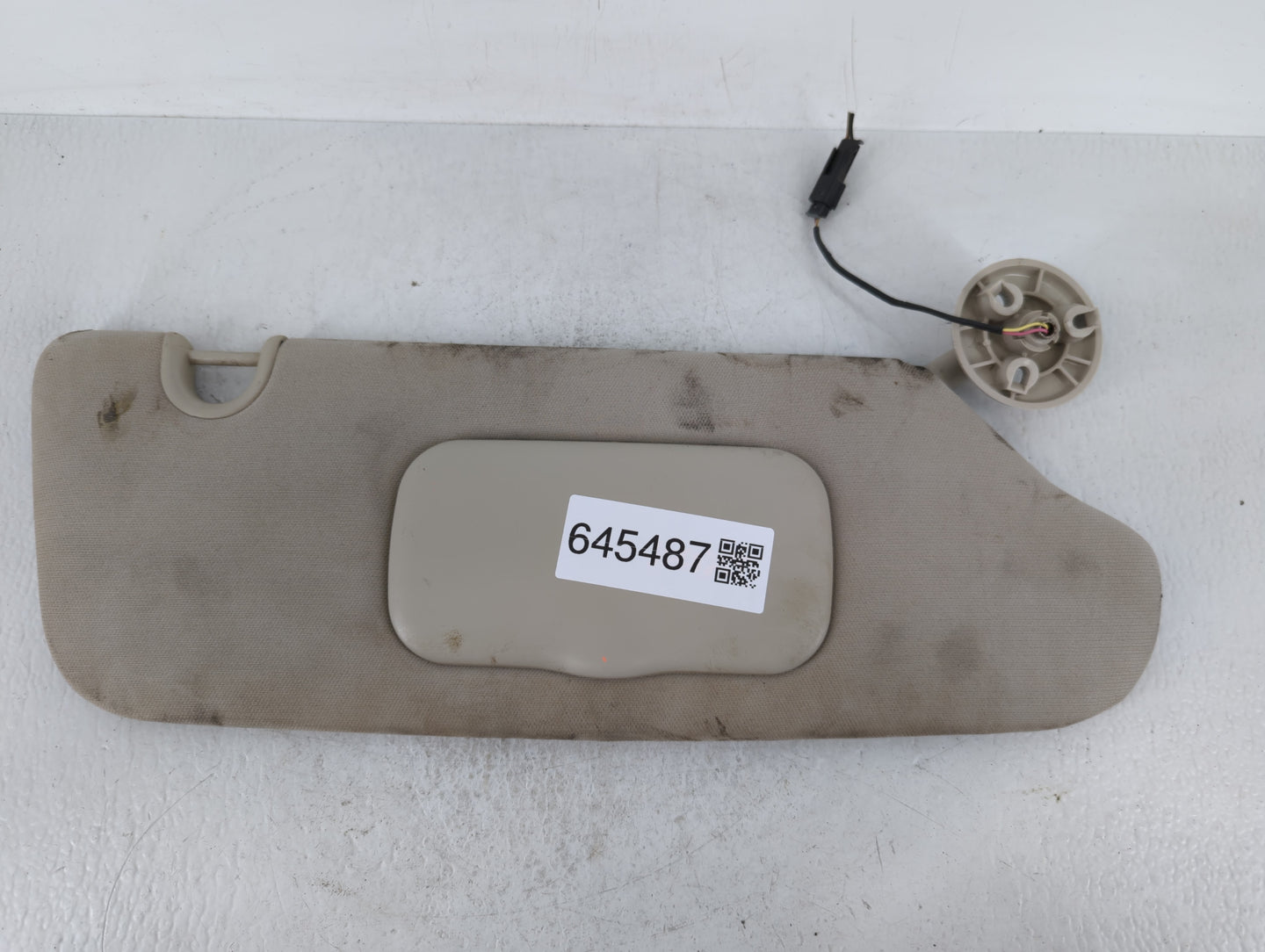 2011-2016 Chrysler Town & Country Sun Visor Shade Replacement Passenger Right Mirror Fits OEM Used Auto Parts - Oemusedautop
