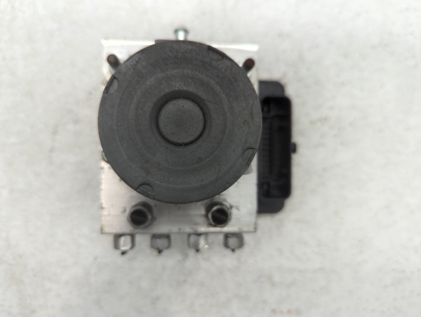 2014 Chrysler Town & Country ABS Pump Control Module Replacement P/N:68183803AC Fits OEM Used Auto Parts - Oemusedautoparts1