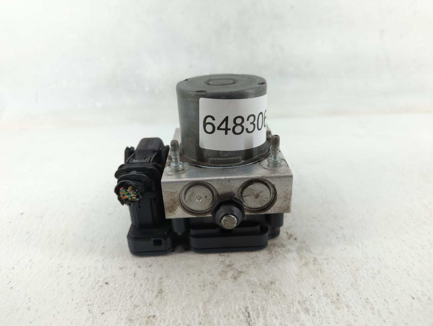 2014 Chrysler Town & Country ABS Pump Control Module Replacement P/N:P68183803AC Fits OEM Used Auto Parts - Oemusedautoparts