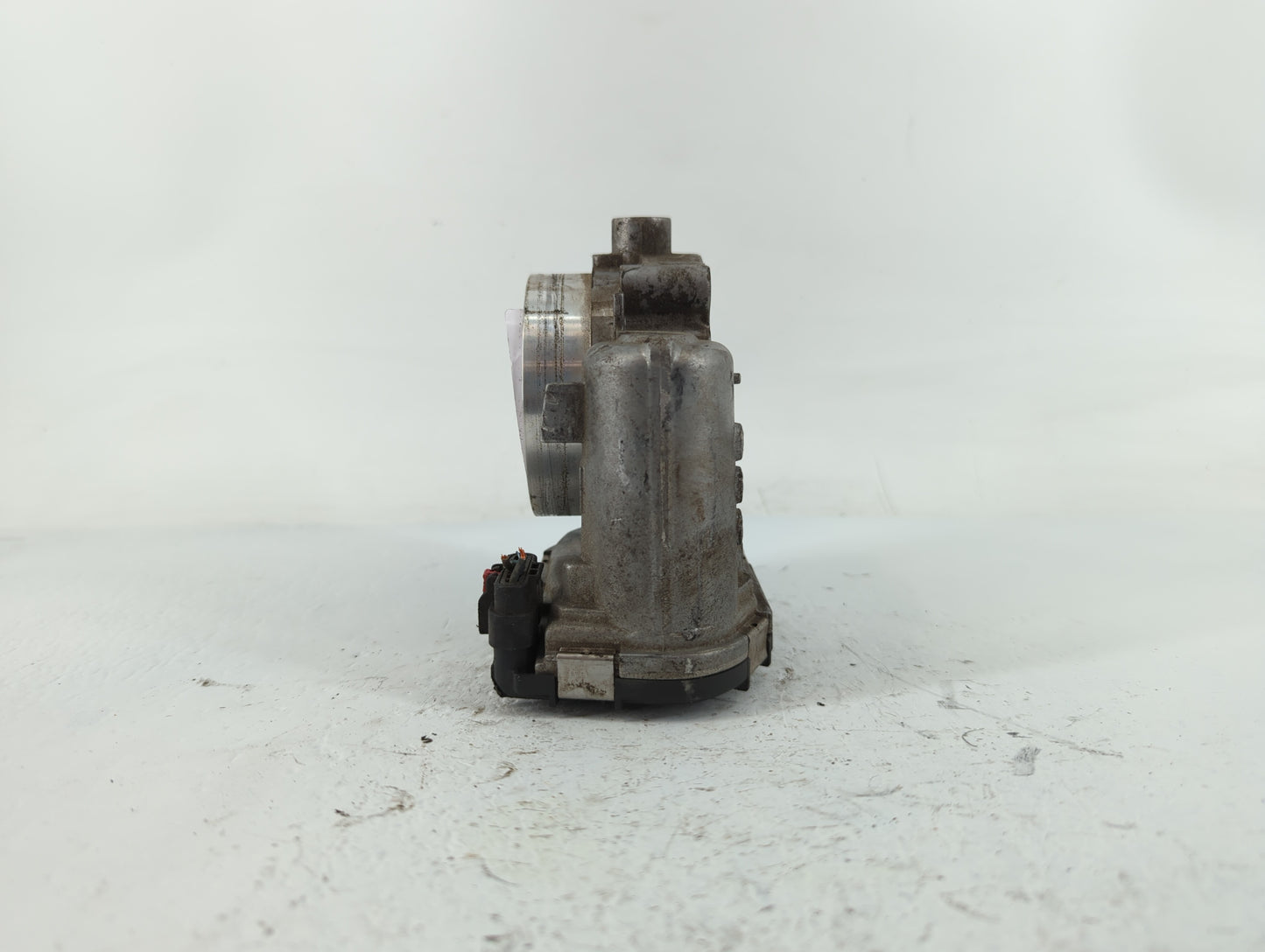 2011-2016 Chrysler Town & Country Throttle Body P/N:0 280 750 570 05184349AC Fits OEM Used Auto Parts - Oemusedautoparts1.co