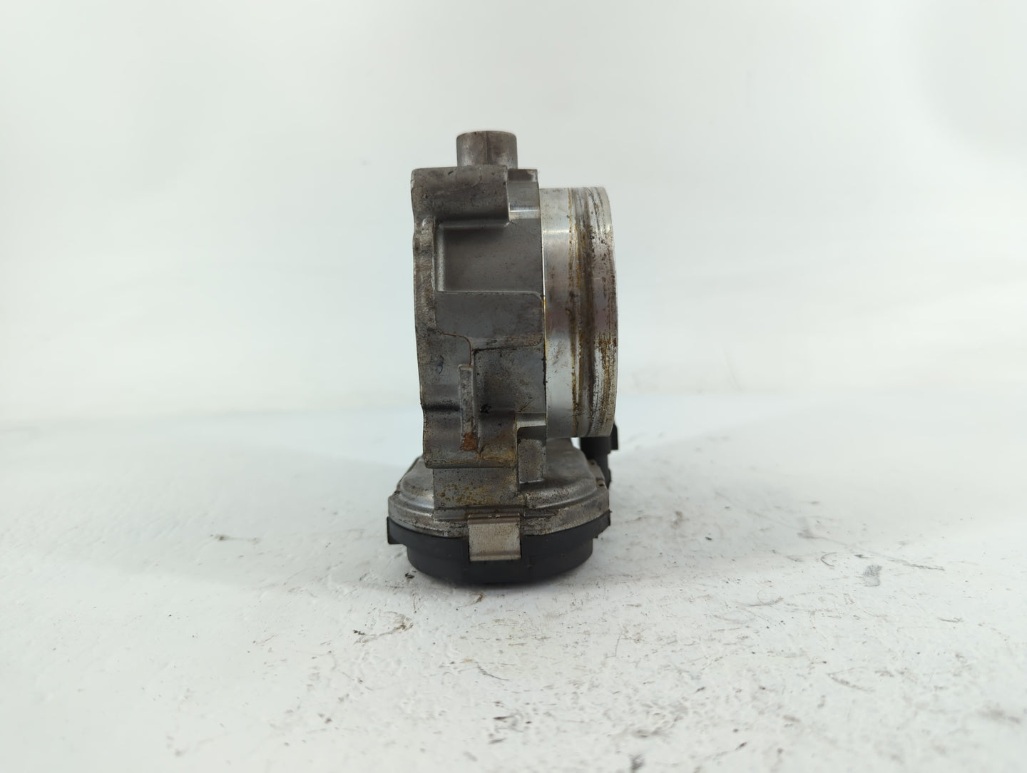 2011-2016 Chrysler Town & Country Throttle Body P/N:0 280 750 570 05184349AC Fits OEM Used Auto Parts - Oemusedautoparts1.co