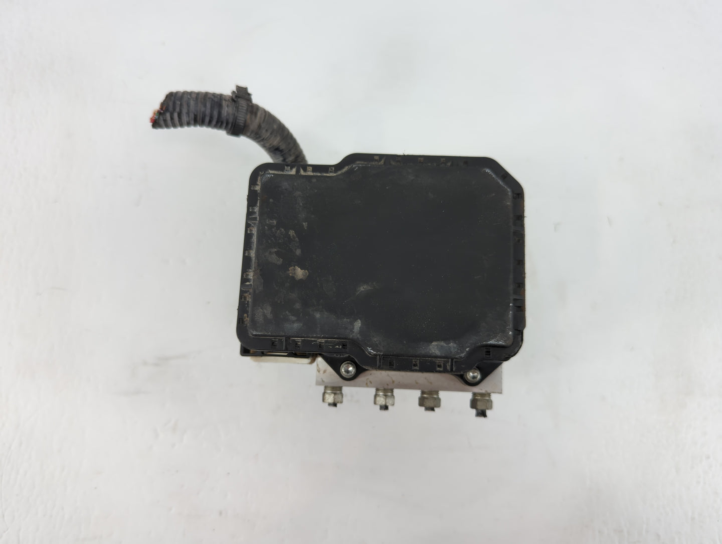 2014 Chrysler Town & Country ABS Pump Control Module Replacement P/N:7K17E-0263 2FVAC Fits OEM Used Auto Parts - Oemusedauto