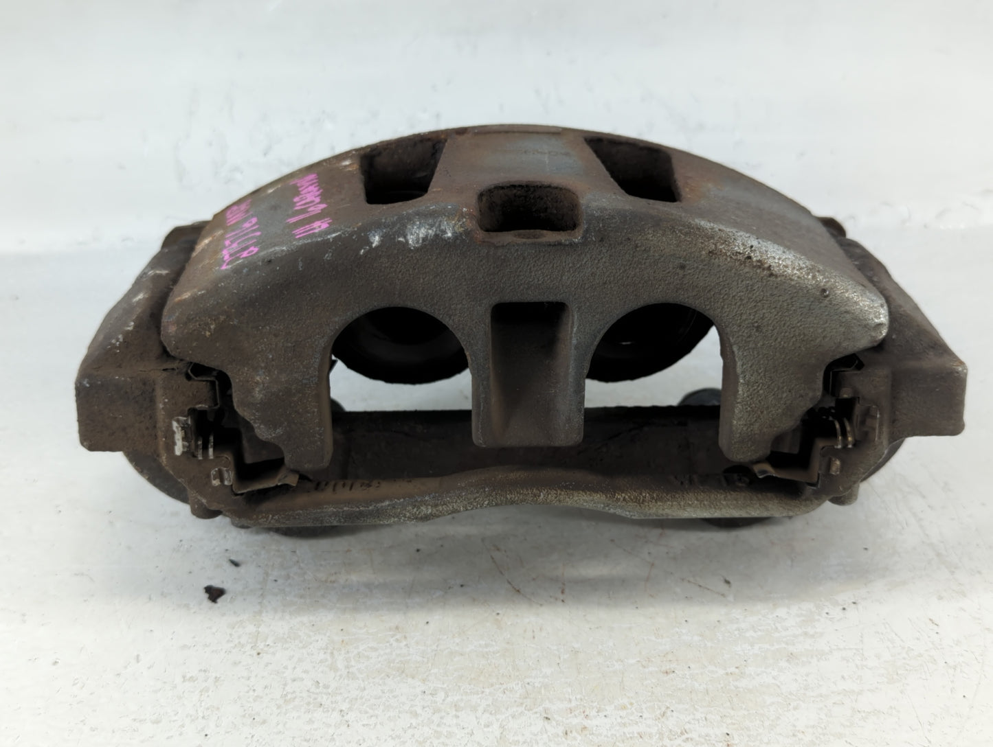 2012-2016 Chrysler Town & Country Front Driver Left Brake Caliper 700826 - Oemusedautoparts1.com