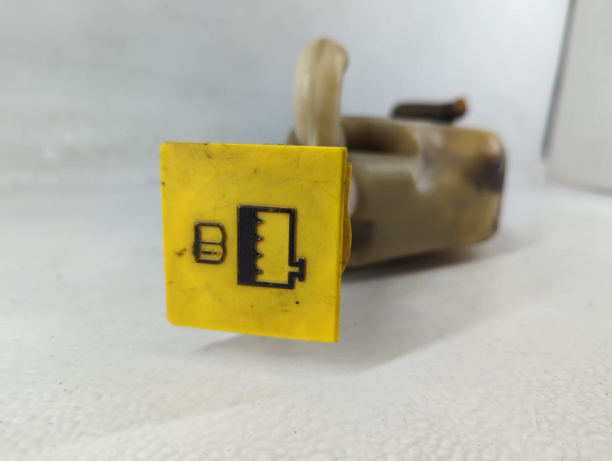 2008 Town & Country Radiator Coolant Overflow Expansion Tank Bottle - Oemusedautoparts1.com