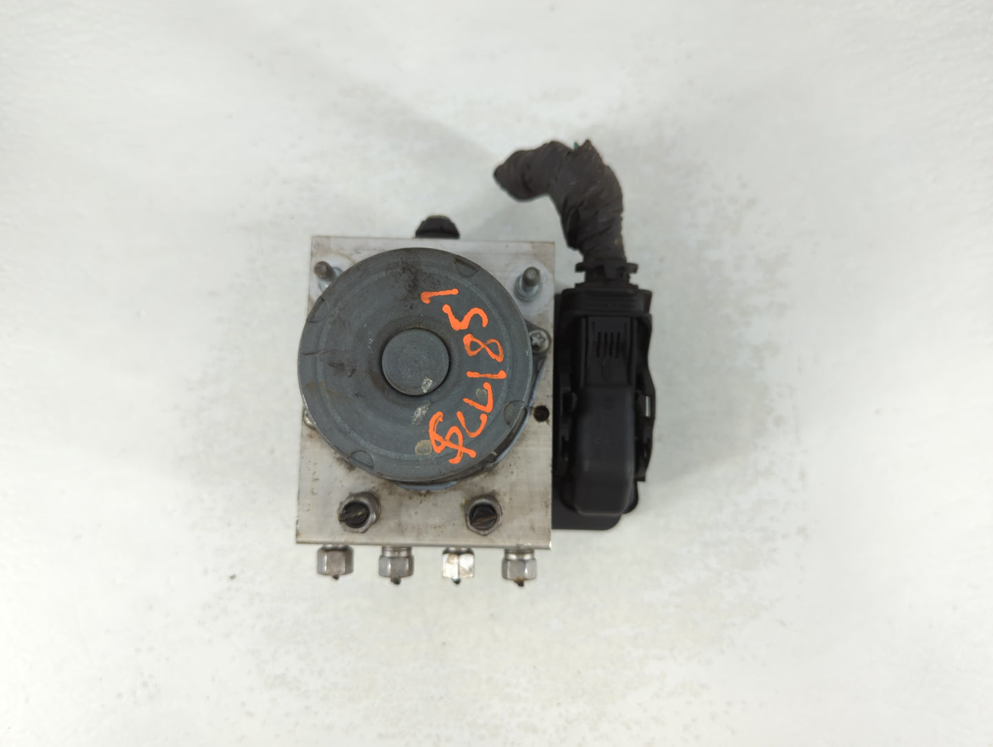 2014 Chrysler Town & Country ABS Pump Control Module Replacement P/N:P68183803AC Fits OEM Used Auto Parts - Oemusedautoparts